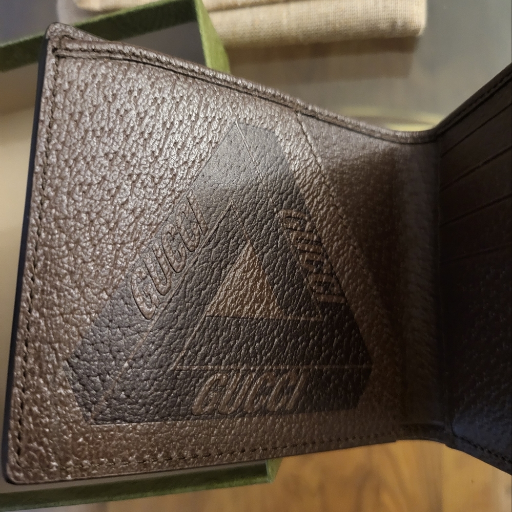 Authentic Palace x Gucci GG- P Supreme Canvas Bi-fold Camouflage Wallet - Picture 5 of 10